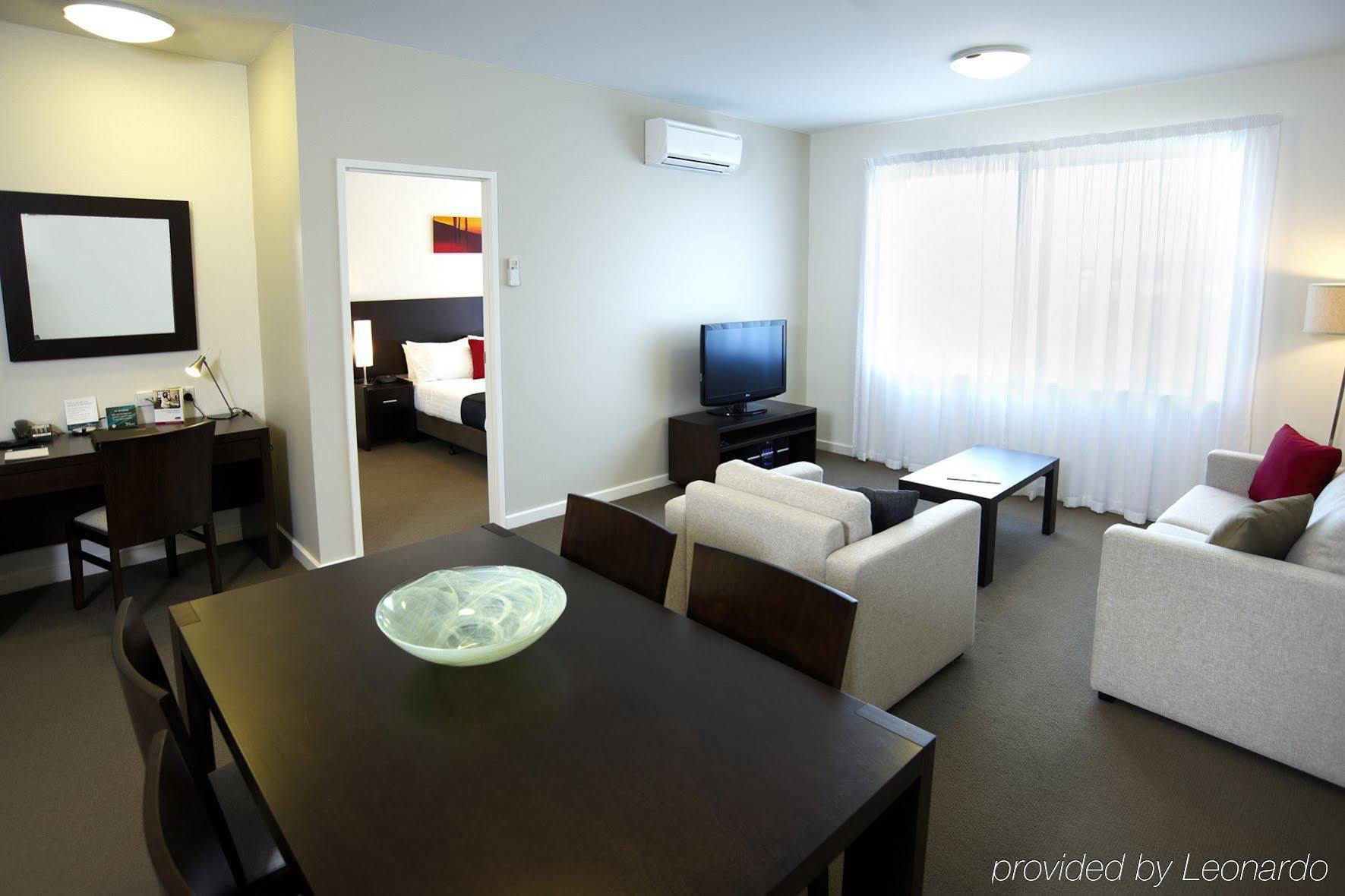 Quest Mawson Lakes Aparthotel