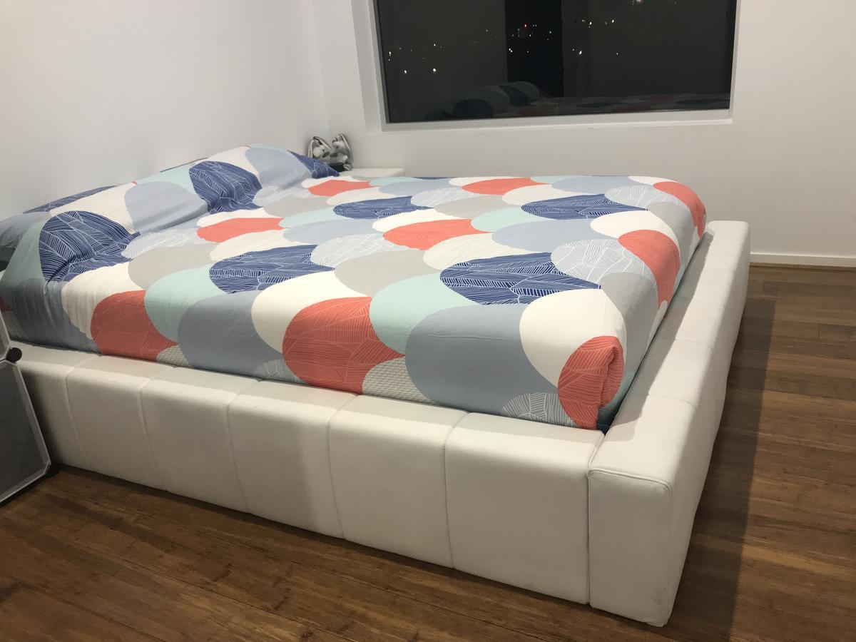 Fringe Boutique Parkland 2 Bdr Apartment Adelaide
