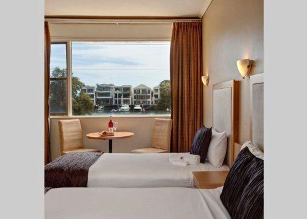 Haven Marina 3*