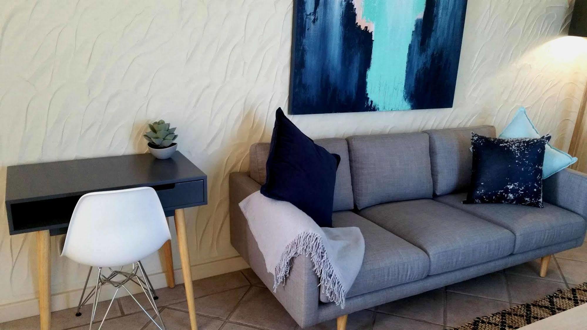 Bayswaterfront Apartment