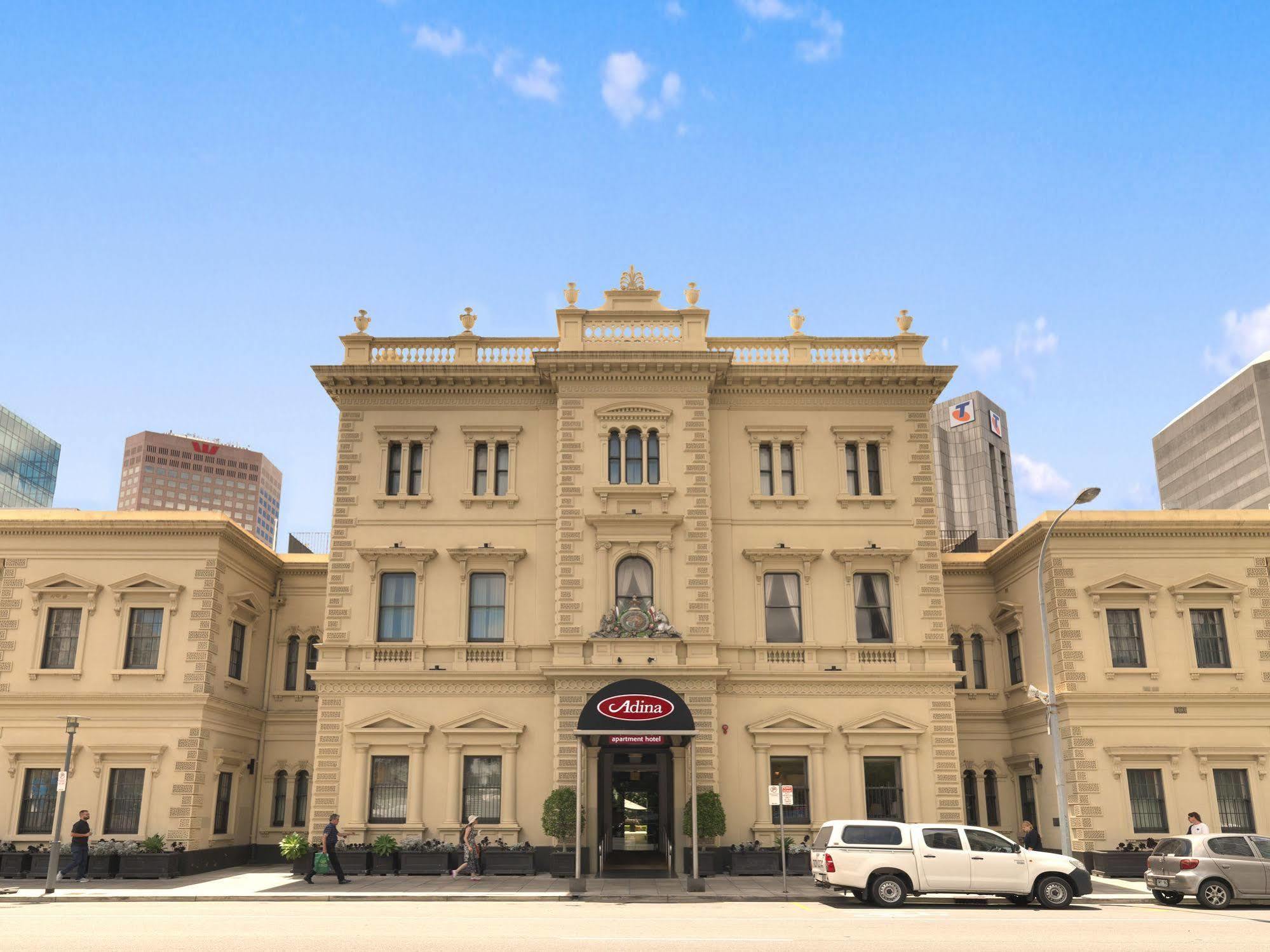 Adina Treasury Aparthotel