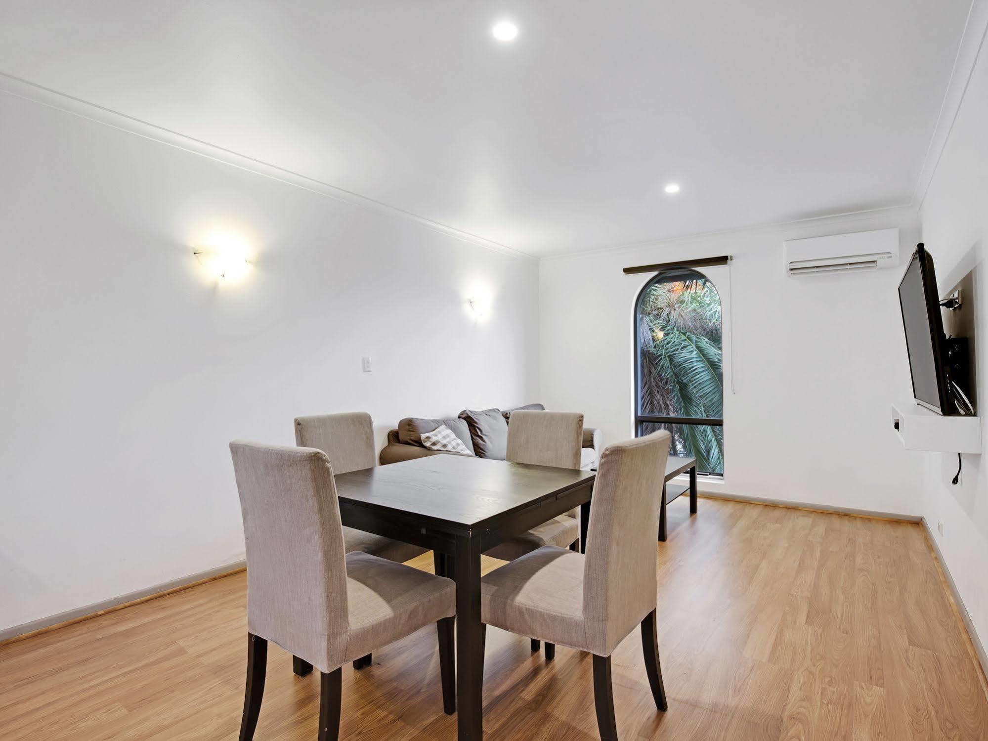Holiday Homes Apartment