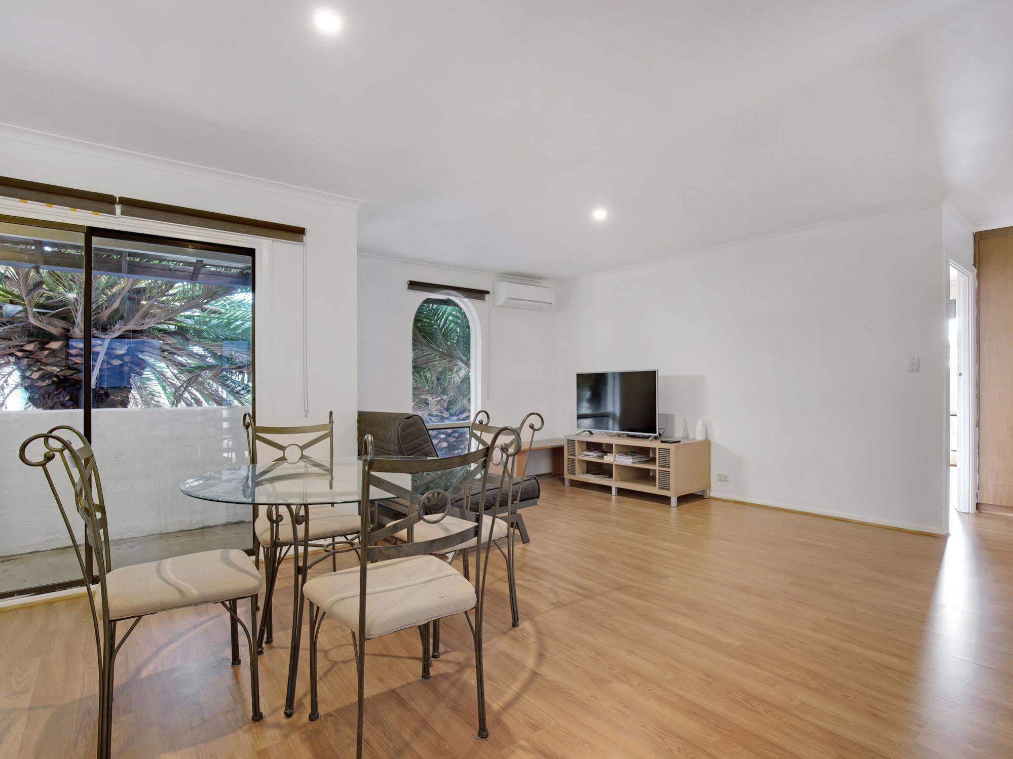 Apartment Holiday Homes