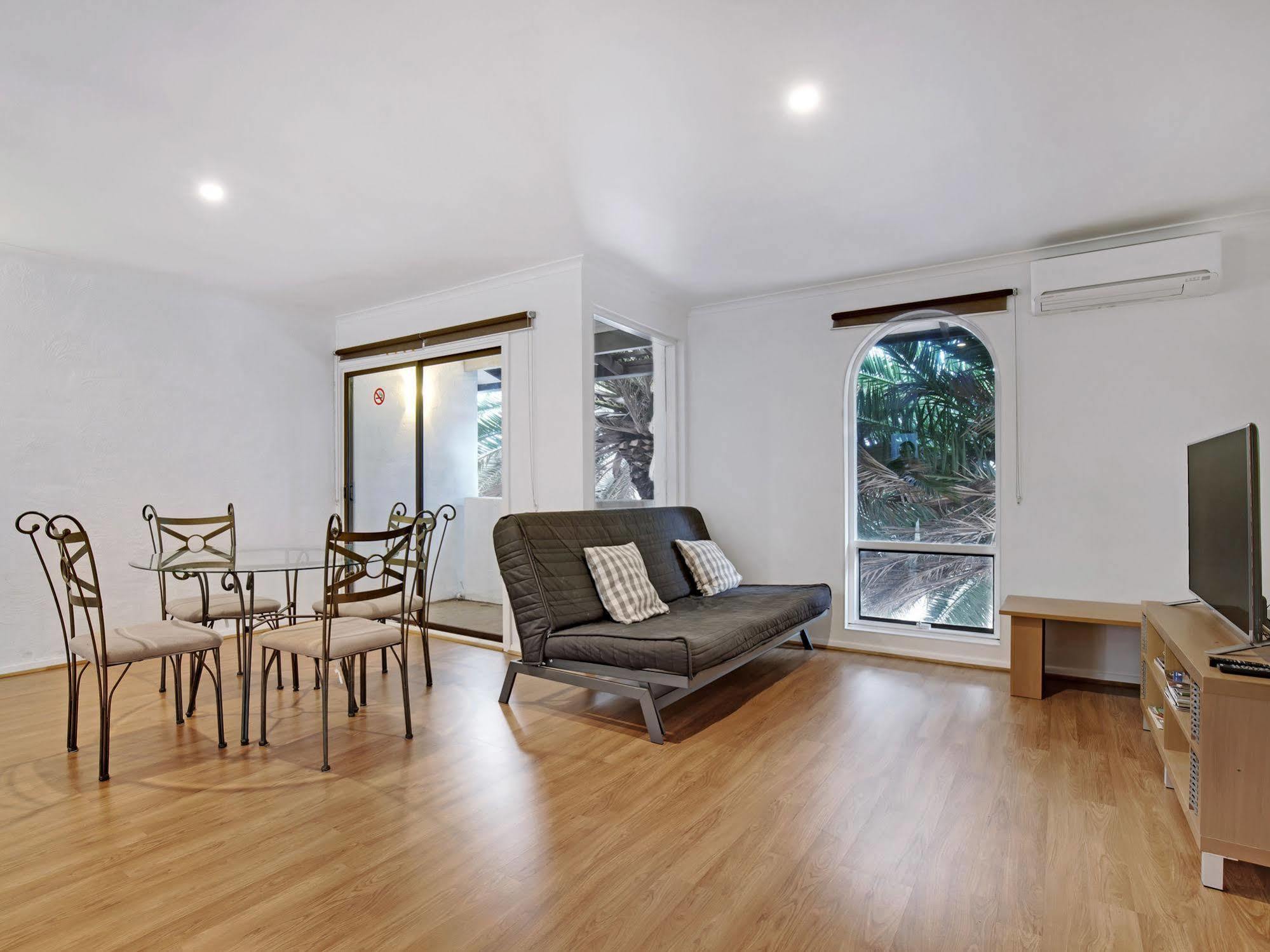 Apartment Holiday Homes