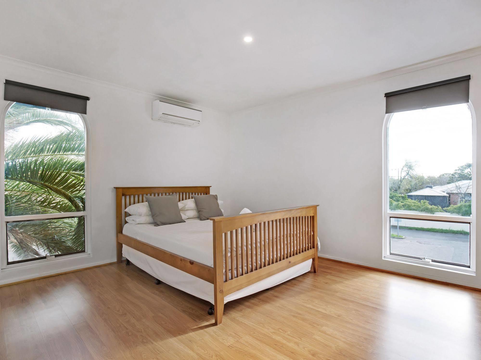 Holiday Homes Apartment