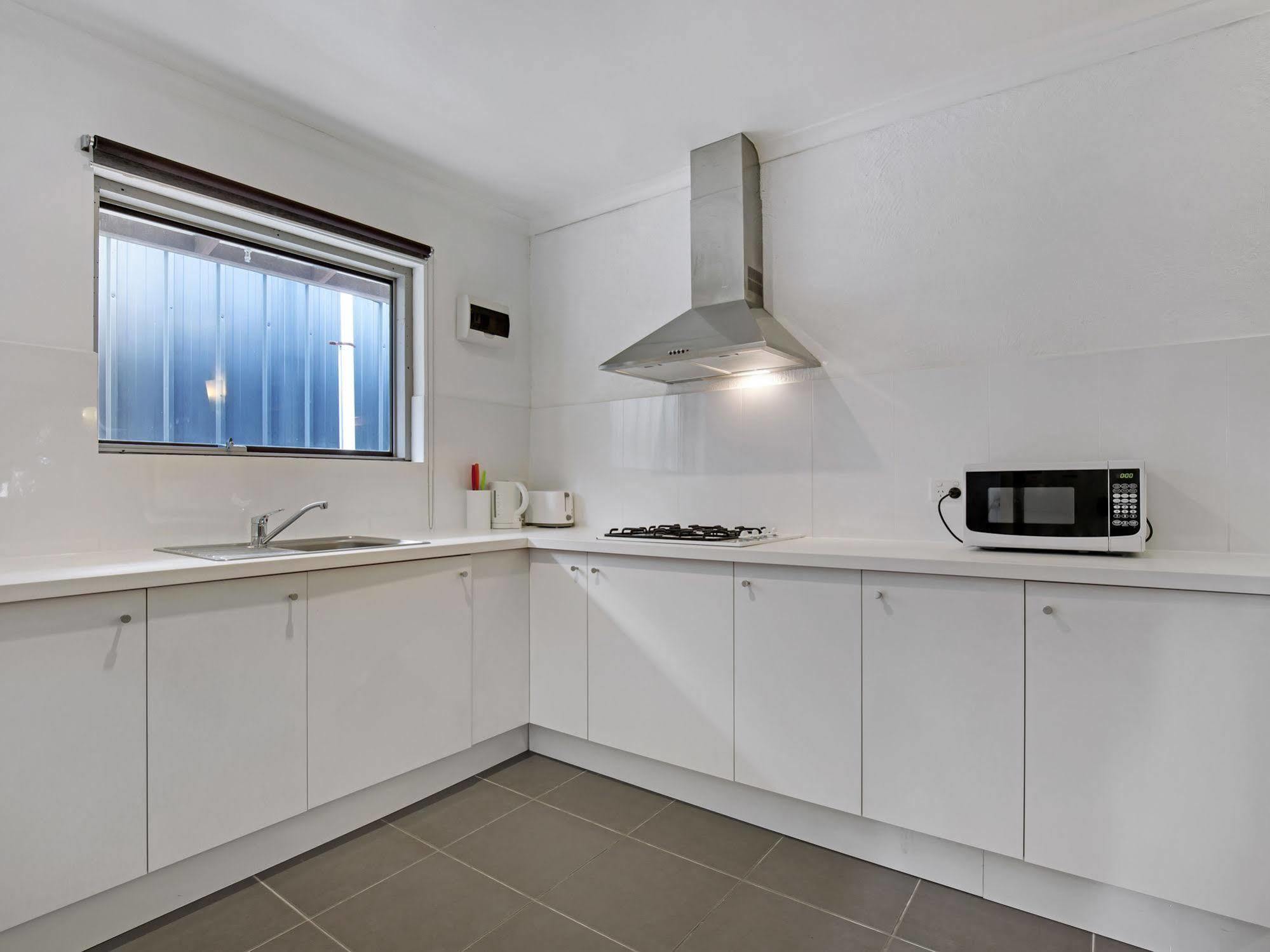 Holiday Homes * Adelaide