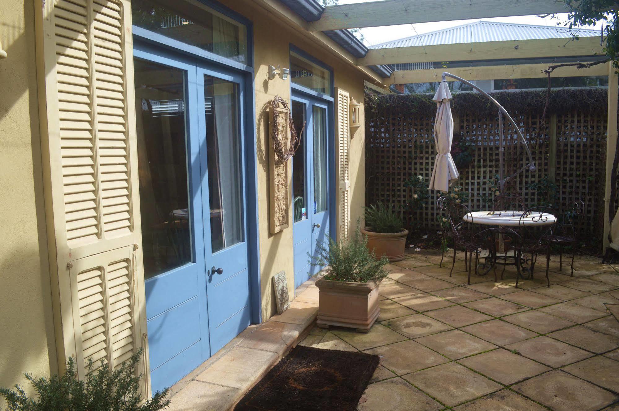 Athelney 4* Adelaide
