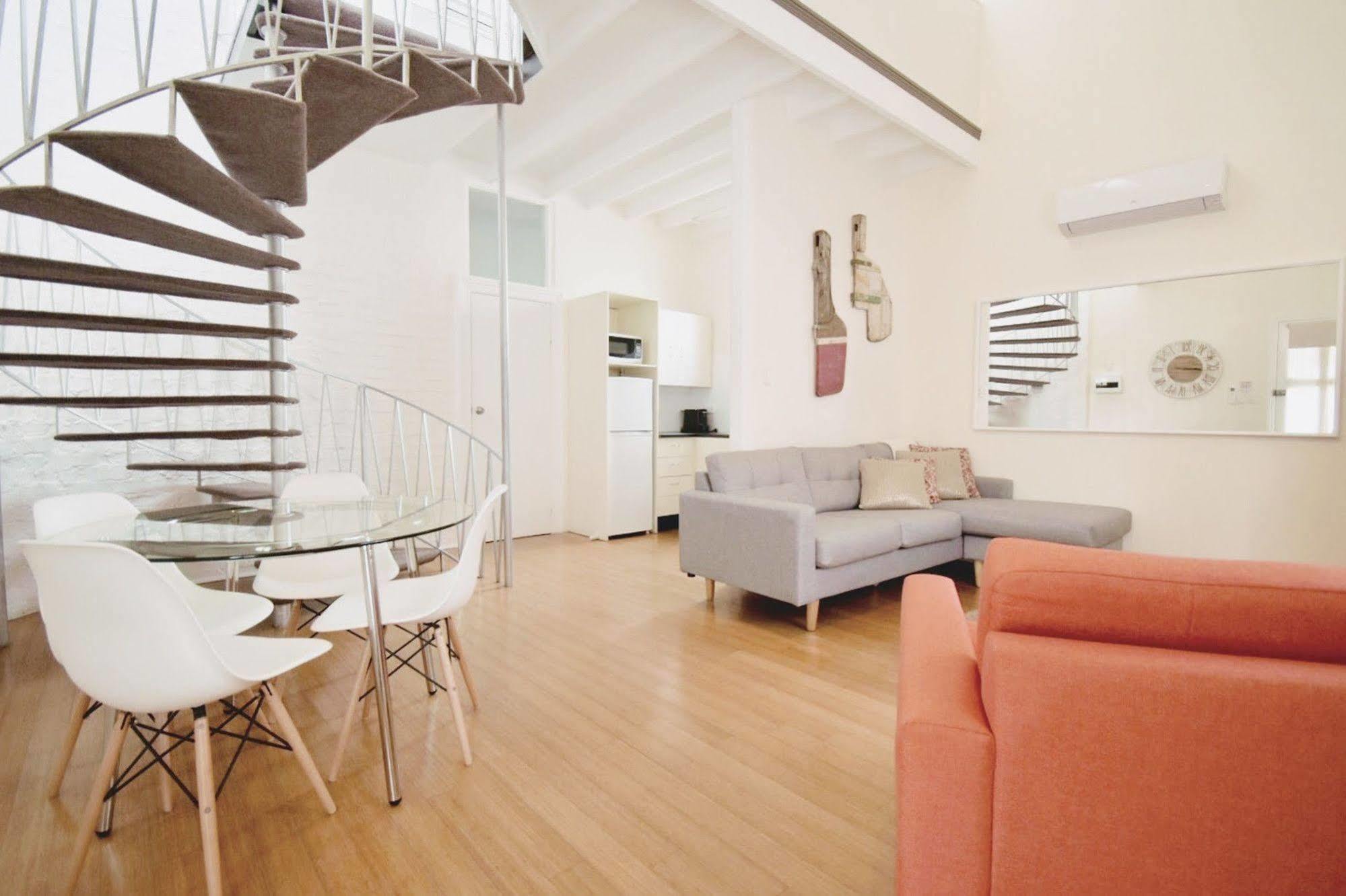 Aparthotel Seawall 4*