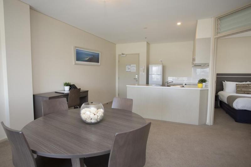 Hume Serviced Aparthotel Adelaide
