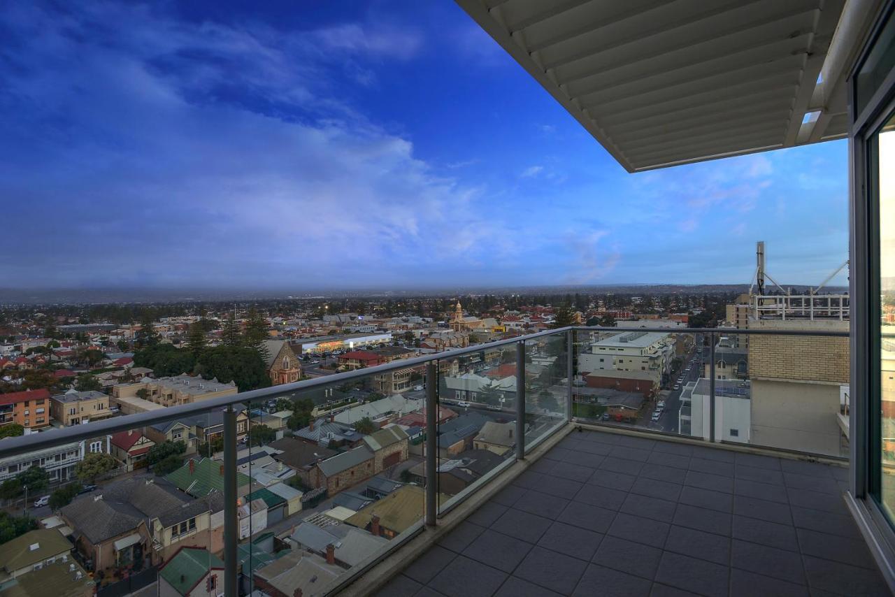 Glenelg Skyline Penthouse - Wifi *