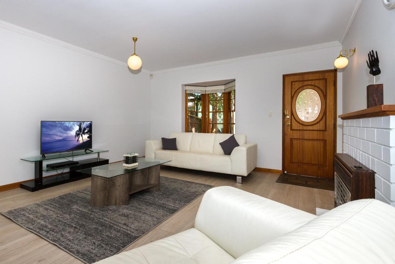Apartment Style Accommodation-getaway In North Adelaide- Close To Adelaide
