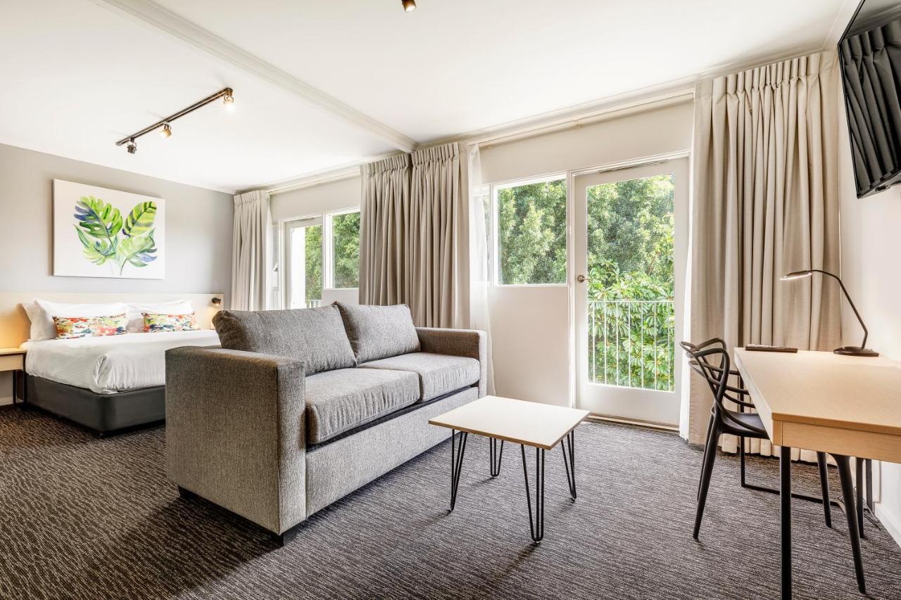 Hotel Nightcap At Findon Adelaide