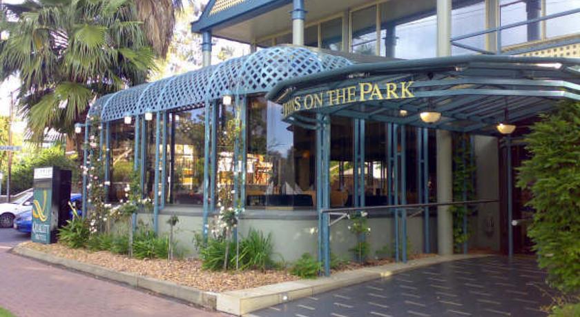 Hotel Quality Tiffins On The Park Adelaide