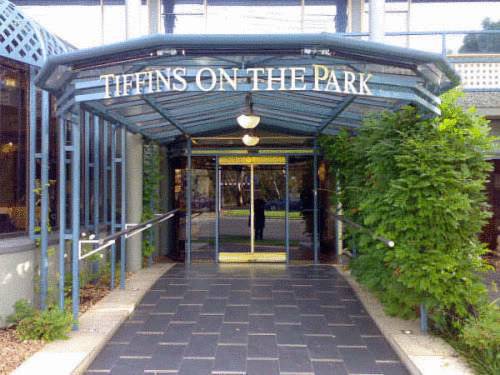 Hotel Quality Tiffins On The Park