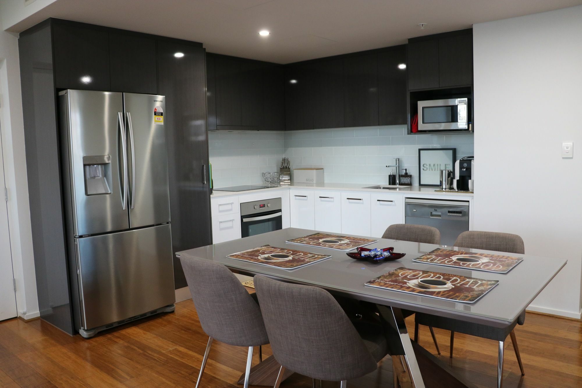 Fringe Boutique Parkland 2 Bdr Apartment *