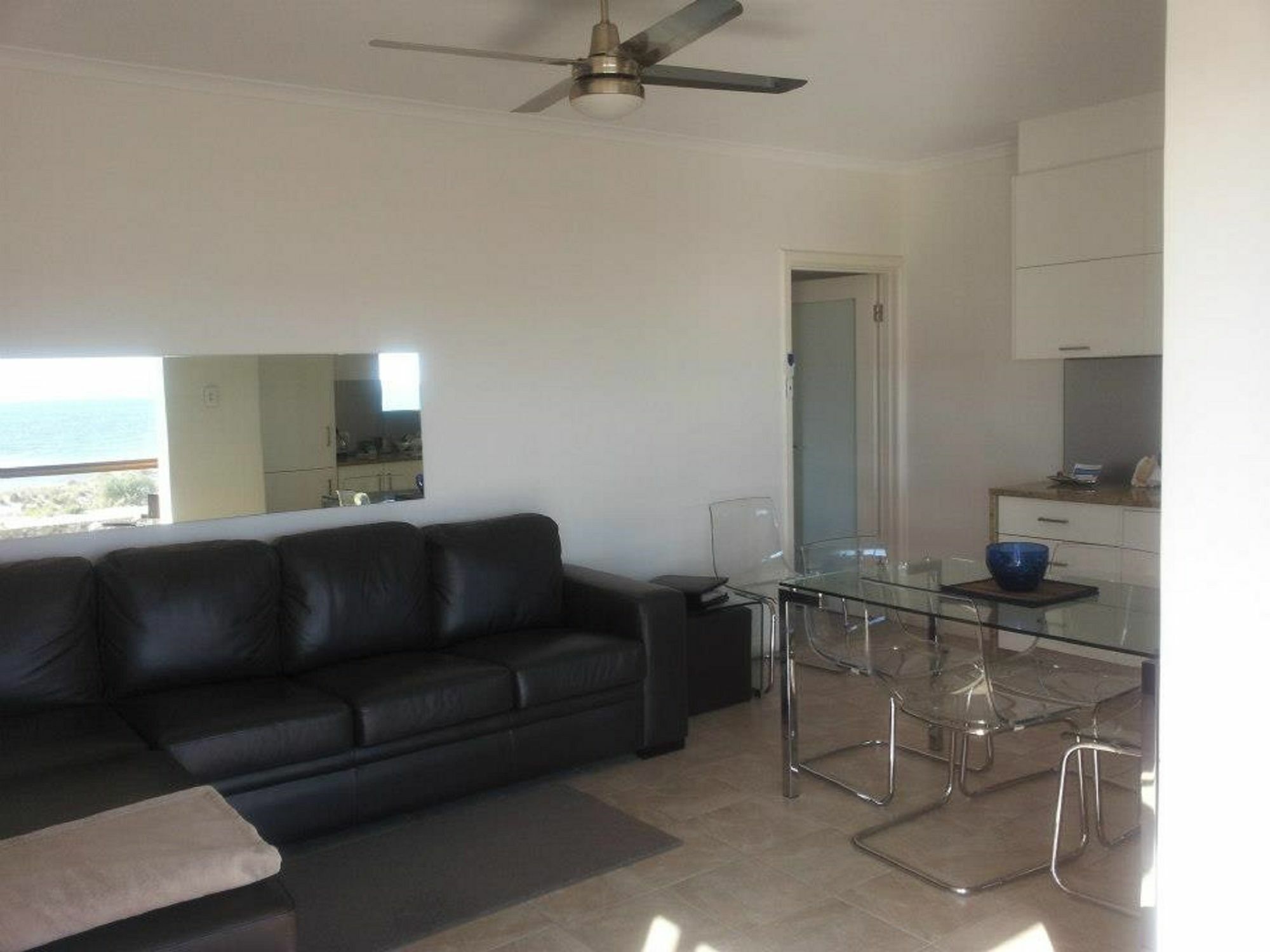 Apartment Acushla Esplanade Living Self Check-in Self Check-out *