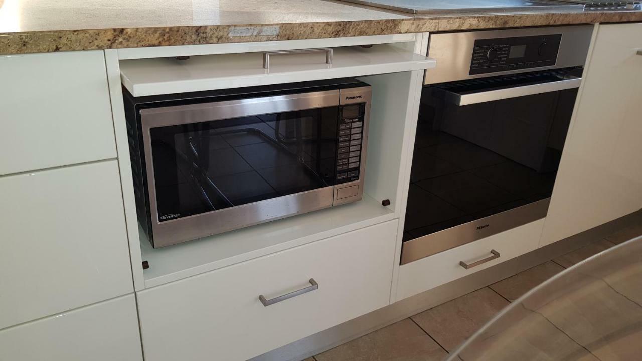 Acushla Esplanade Living Self Check-in Self Check-out Apartment Adelaide