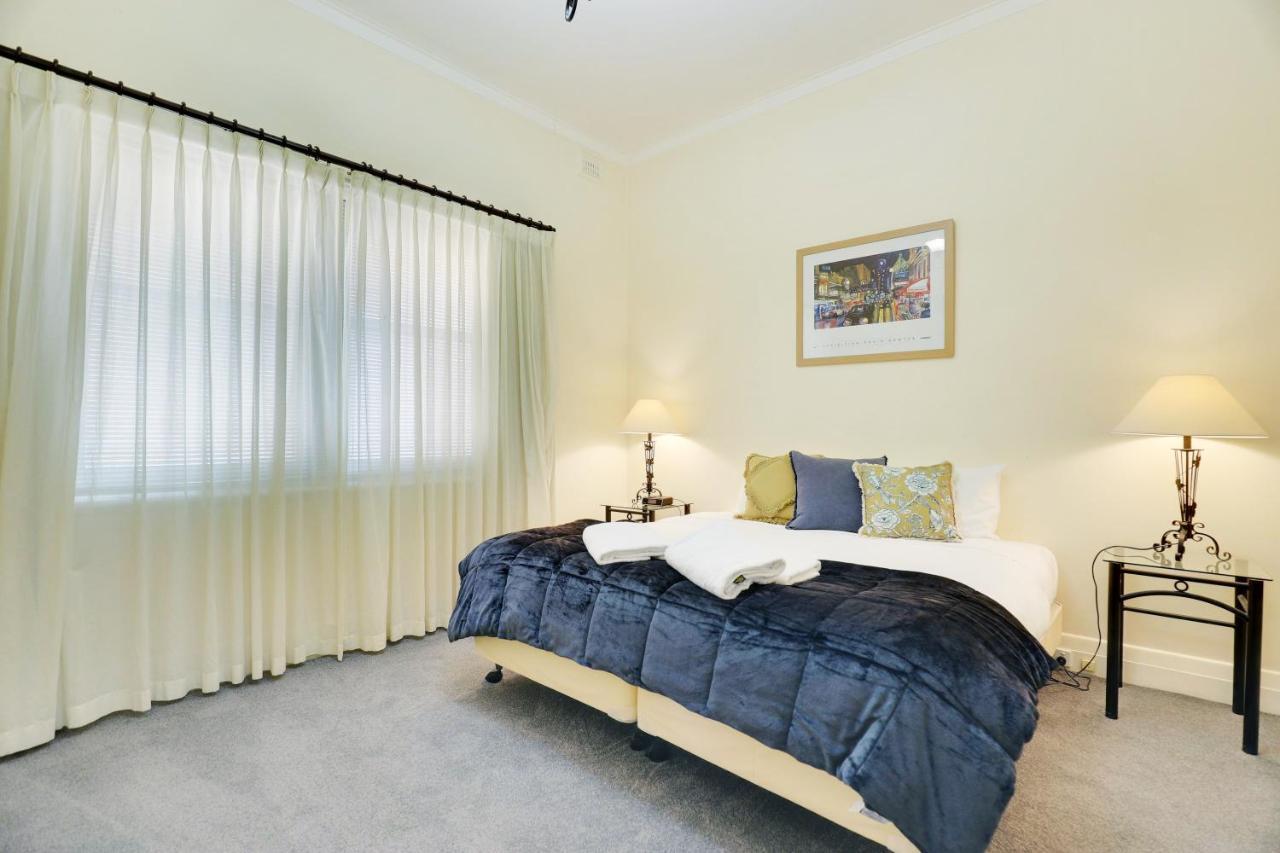 Bayview Glenelg Apartment *