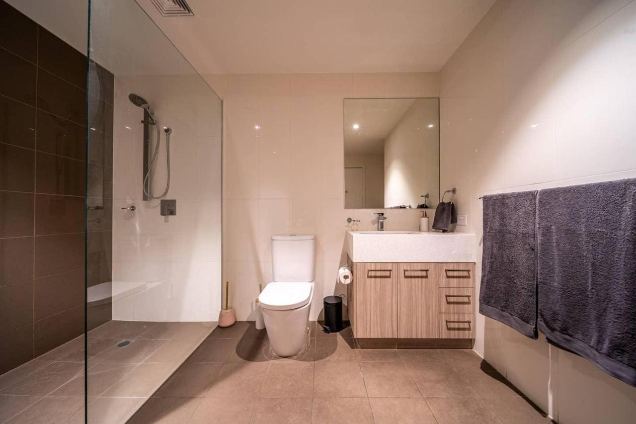 Apartment Divinity On Morphett In The Heart Of The Cbd Free Wifi Nespresso