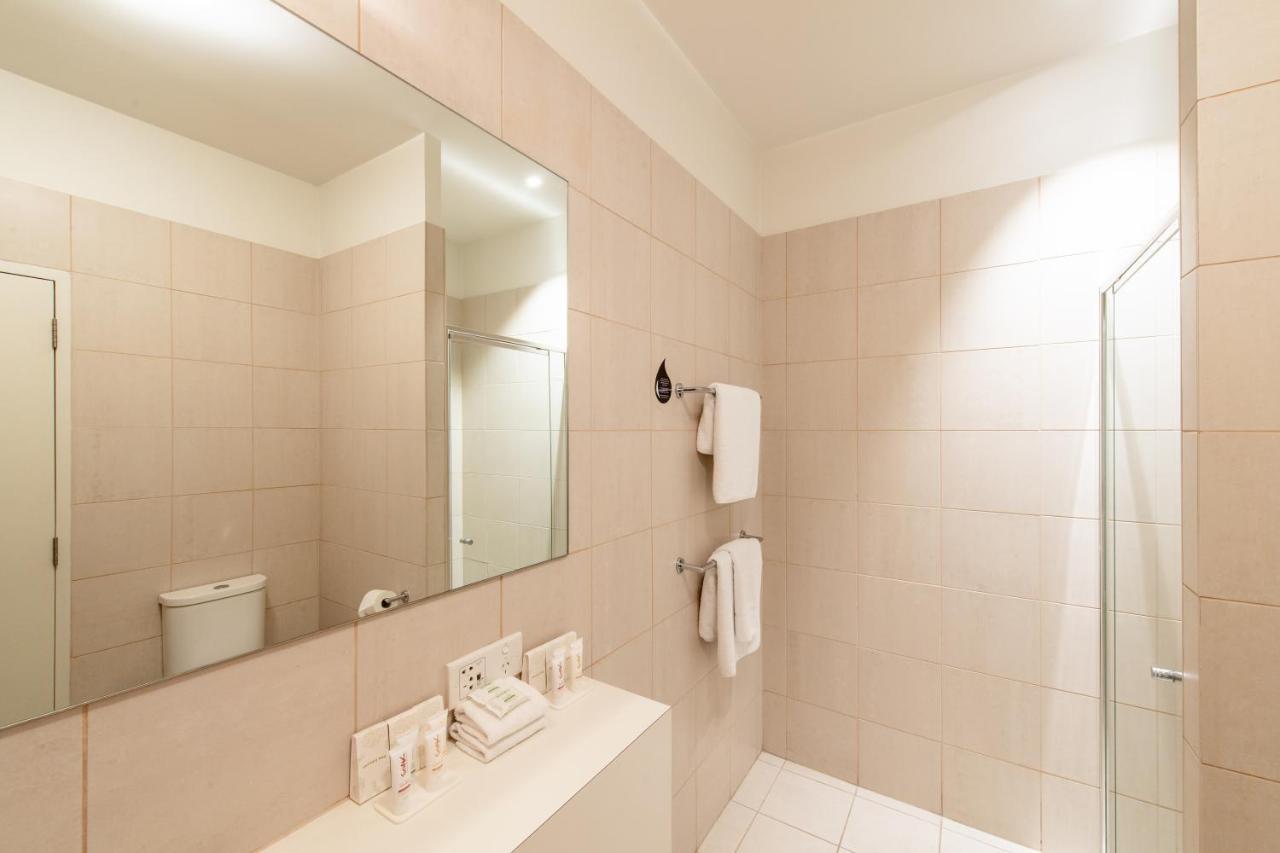 Mawson Lakes 4*