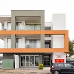 Prospect Apartments - Luxury Accommodation Near City