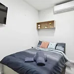 Cozy Stays - Private Rooms In Adelaide Cbd With Shared Facilities