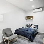 Cozy Stays - Private Rooms In Adelaide Cbd With Shared Facilities