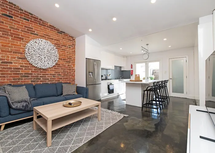 Lovely 2Br Home In Norwood