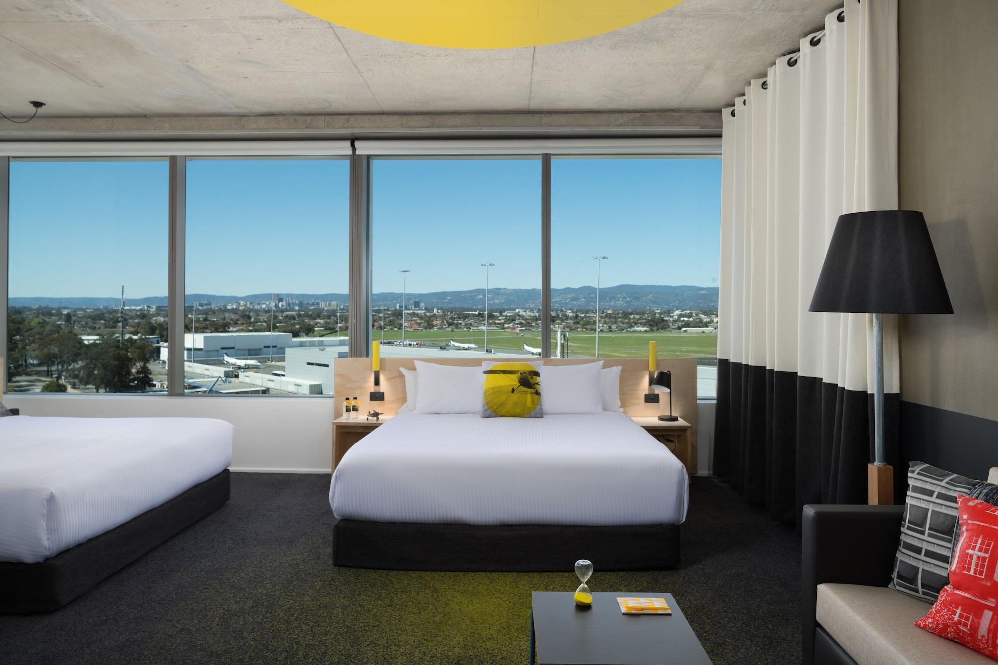 Hotel Atura Airport 4*