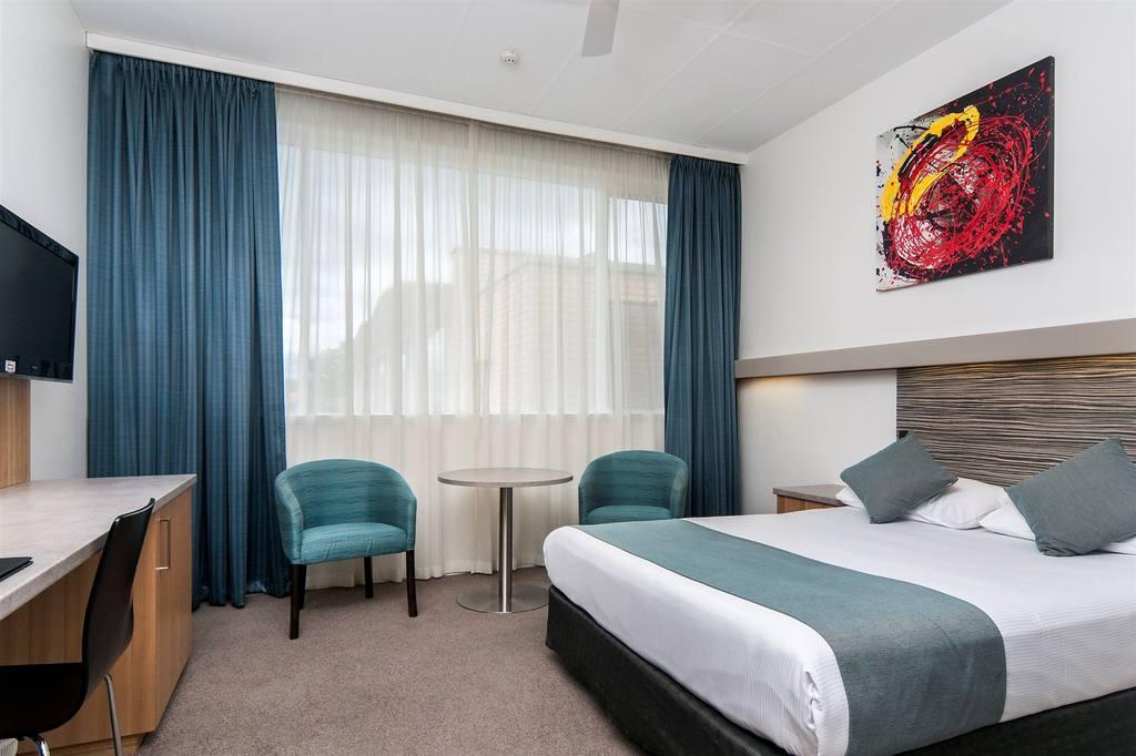 Comfort Regal Park Hotel 3*