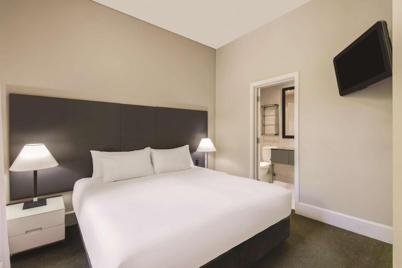 Adina Treasury Aparthotel Adelaide