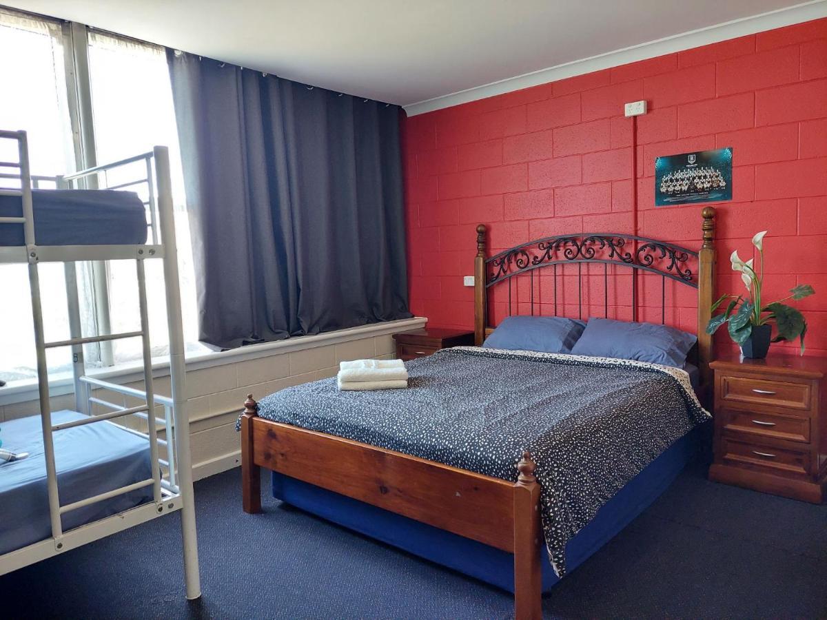 Port Backpackers Hostel