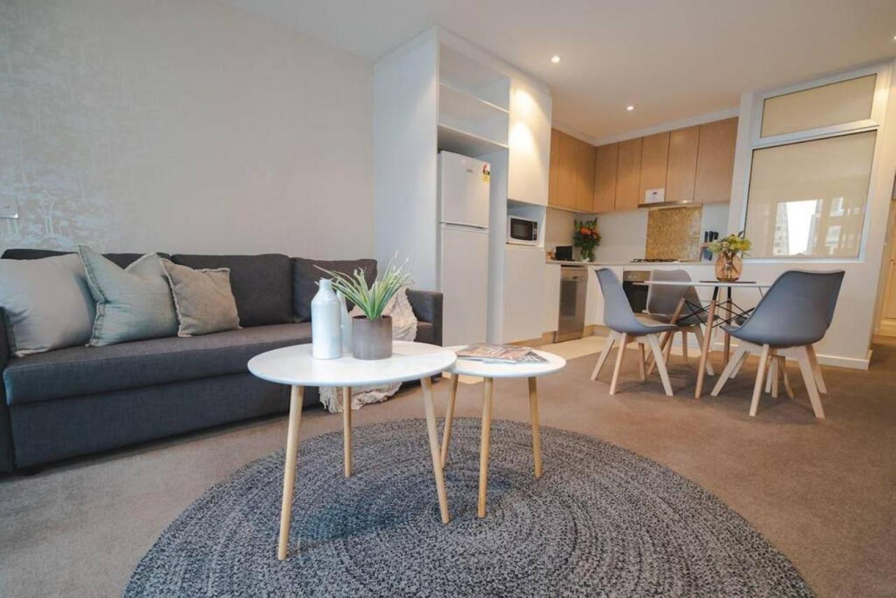 Infinity On Morphett Apartment *