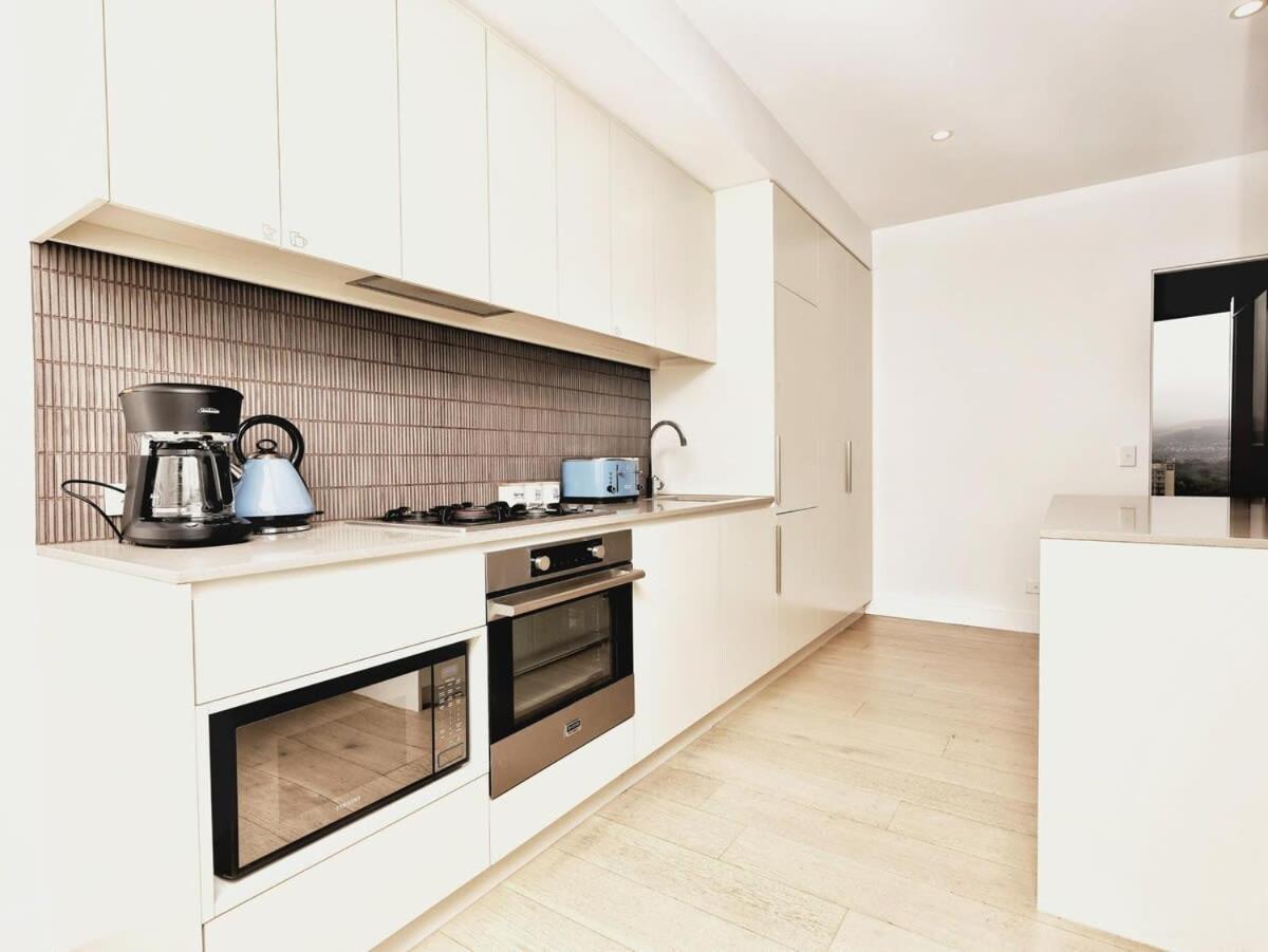 Apartment Iconic On Vue With Free Parking Pool Gym Cbd Adelaide