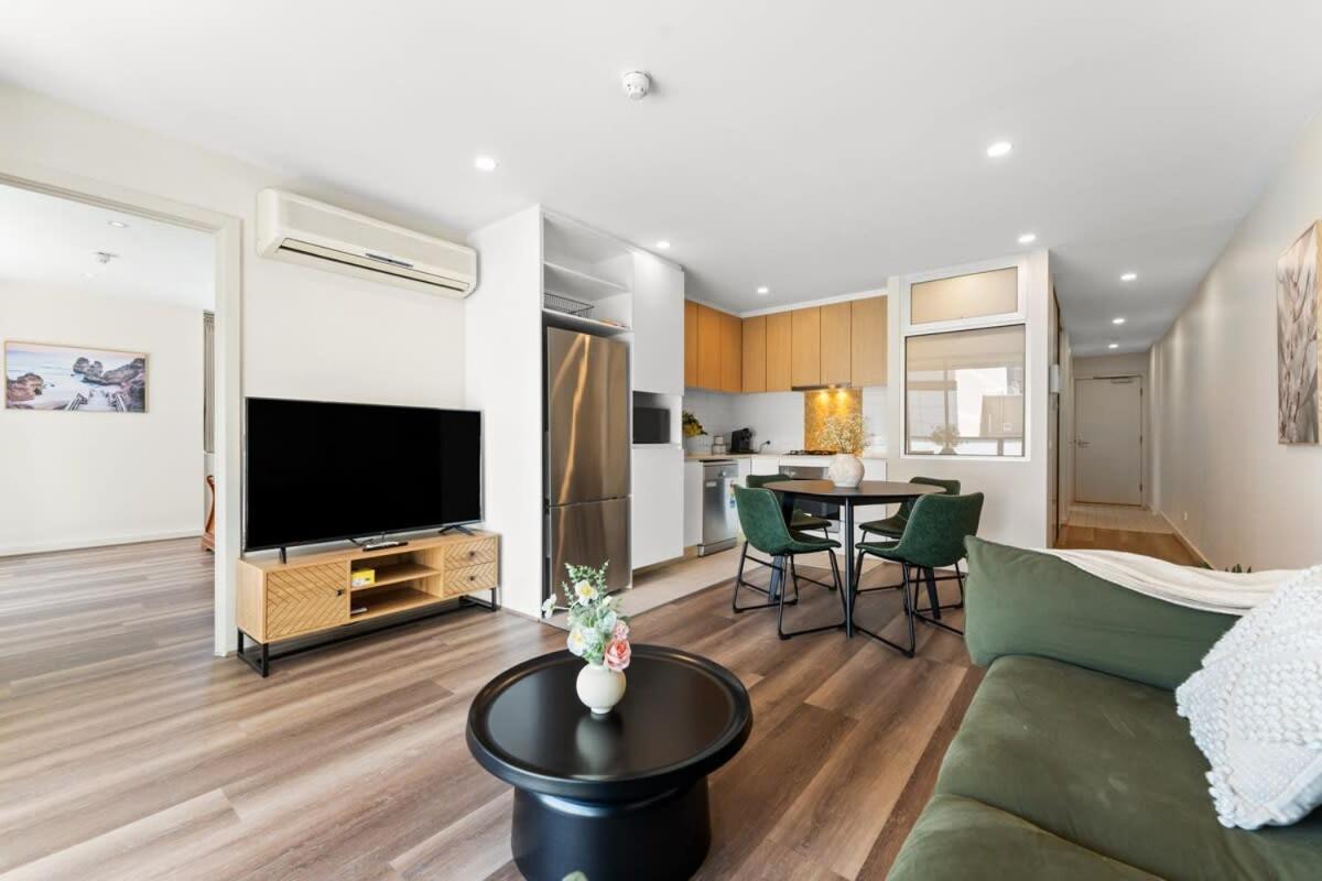 2br Cbd Swimming Pool Sauna Cbd Adelaide