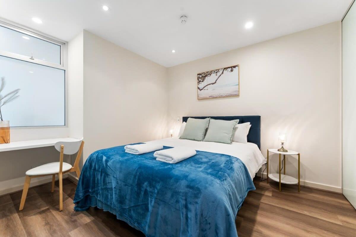2br Cbd Swimming Pool Sauna Cbd