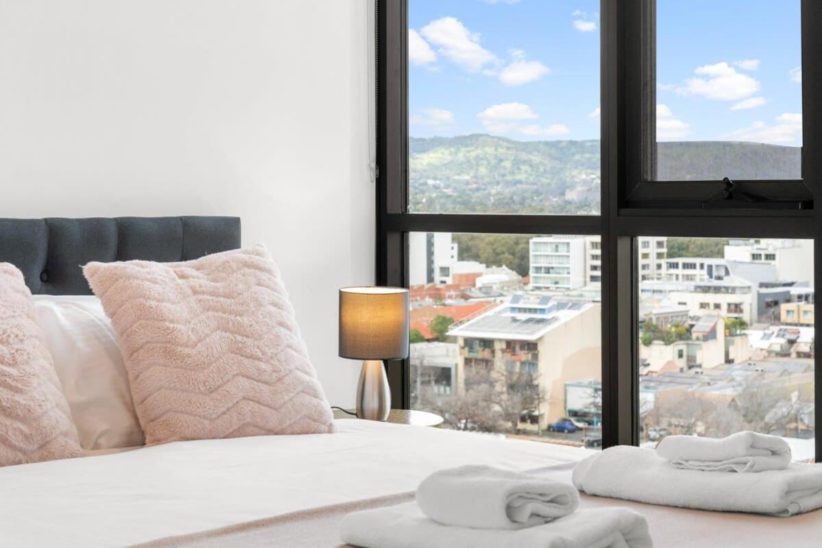Pure Elegant City Apt -free Parking- Wifi- View * Adelaide