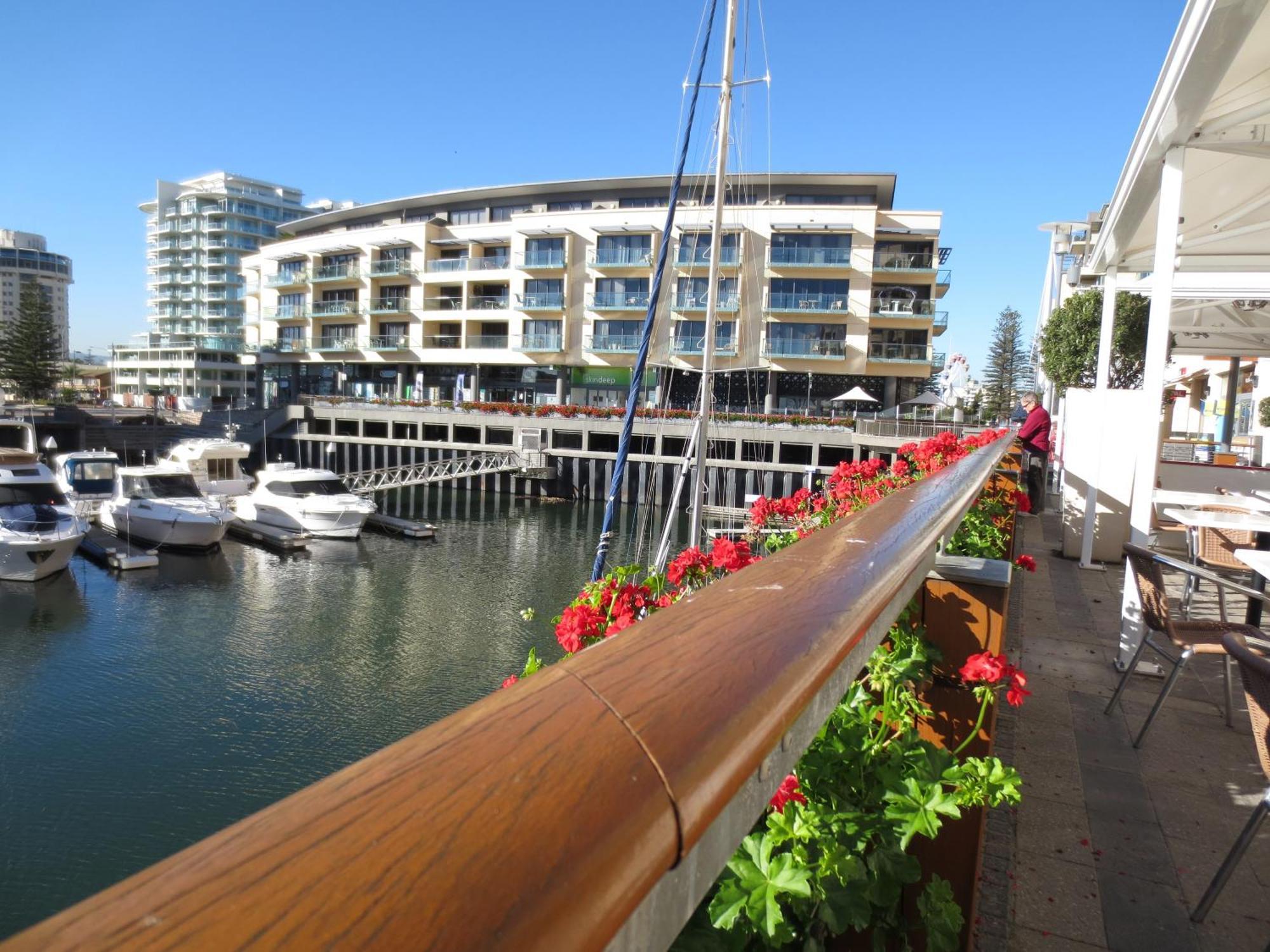 Aparthotel Lights Landing Adelaide