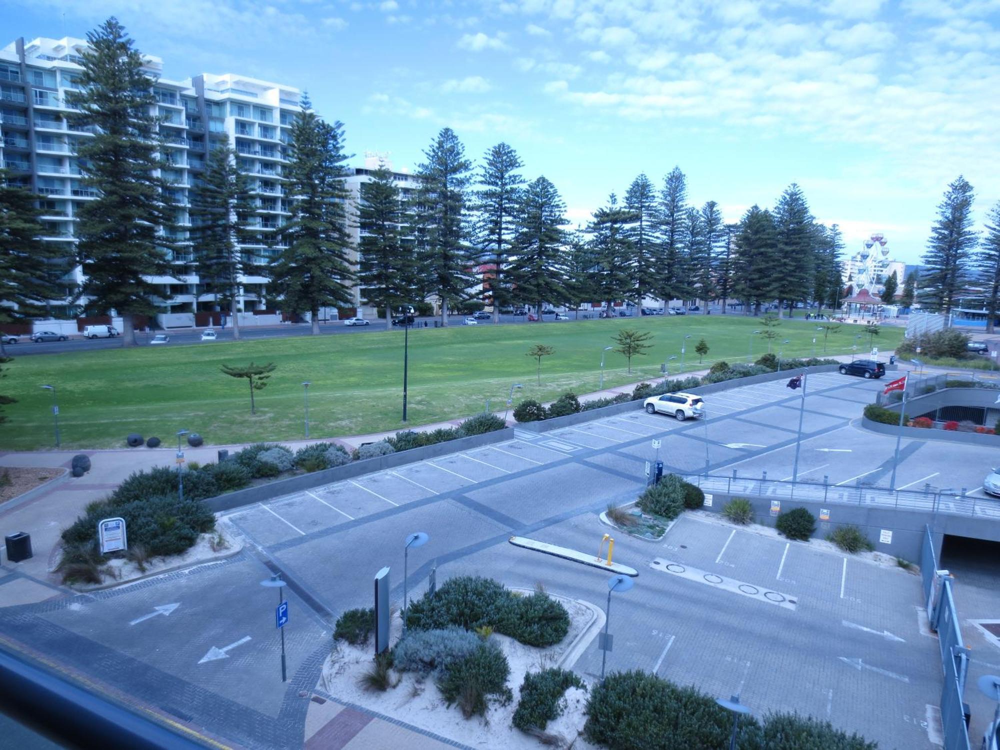 Lights Landing Aparthotel Adelaide