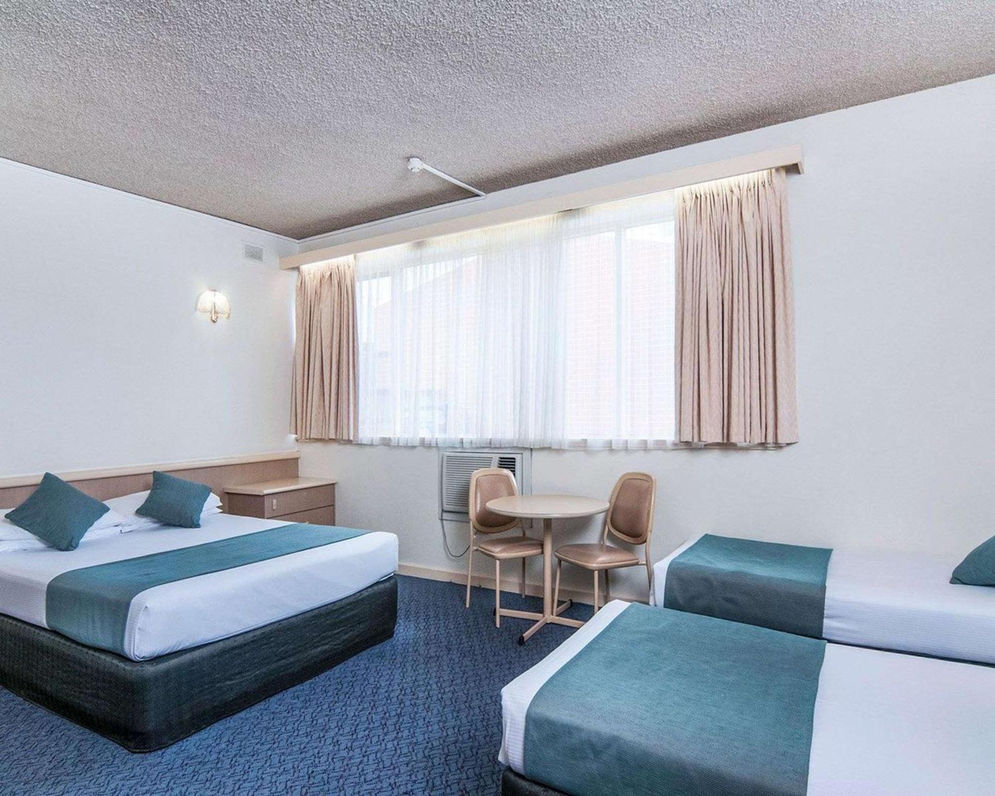 Comfort Regal Park Hotel 3*