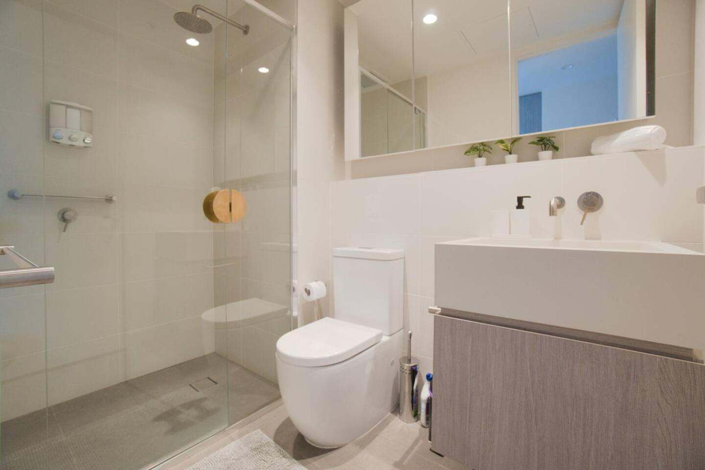 Serenity In The Sky - 2br In Rundle Mall Adelaide