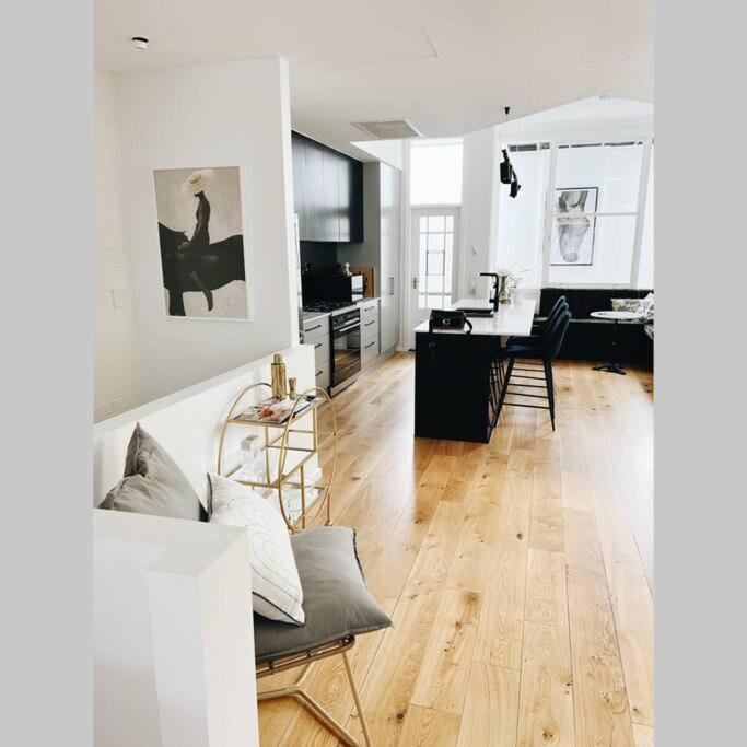 Holiday home Manhattan Style 3 Story Luxury In St Peters *