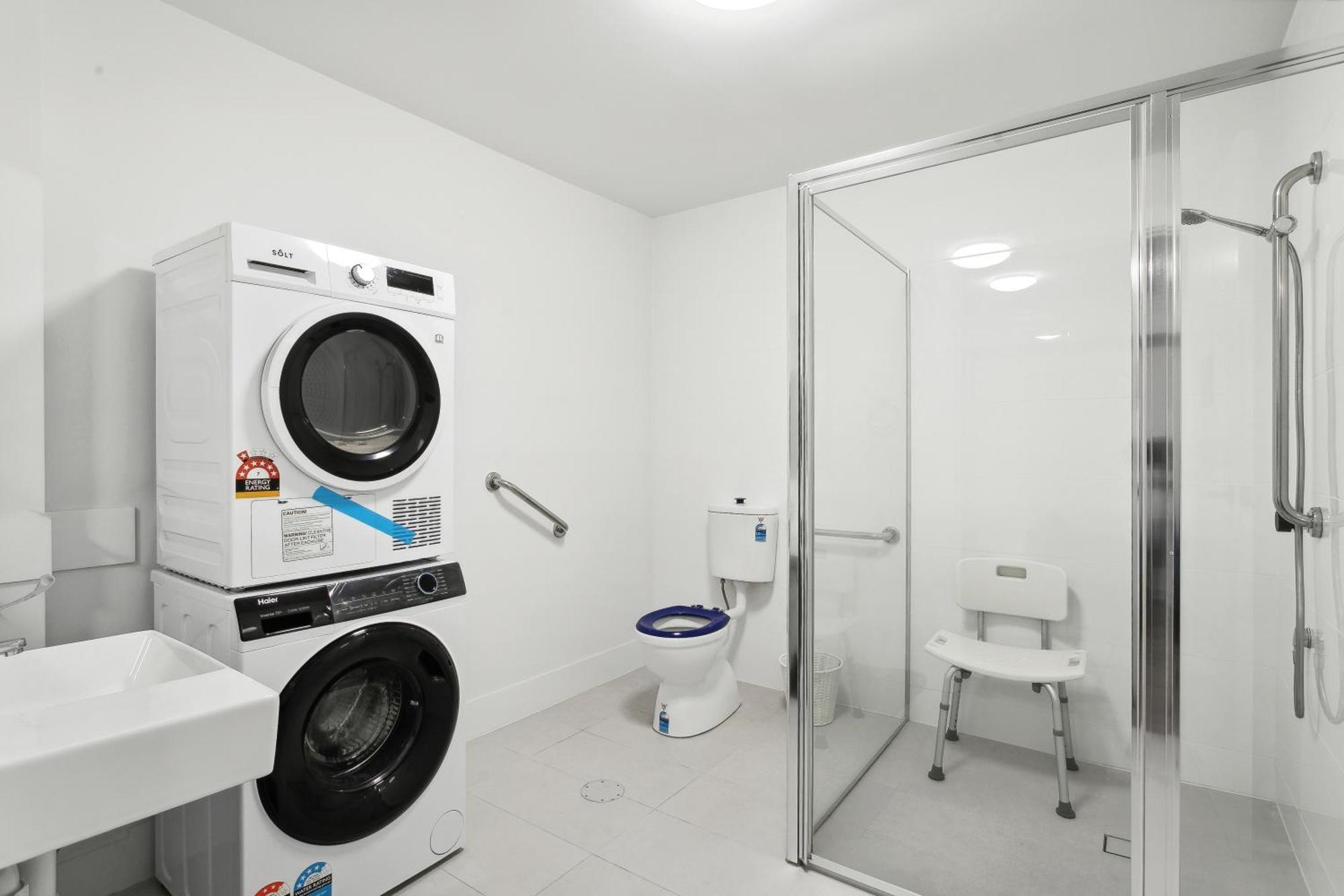 Cozy - Private In Cbd With Shared Facilities *
