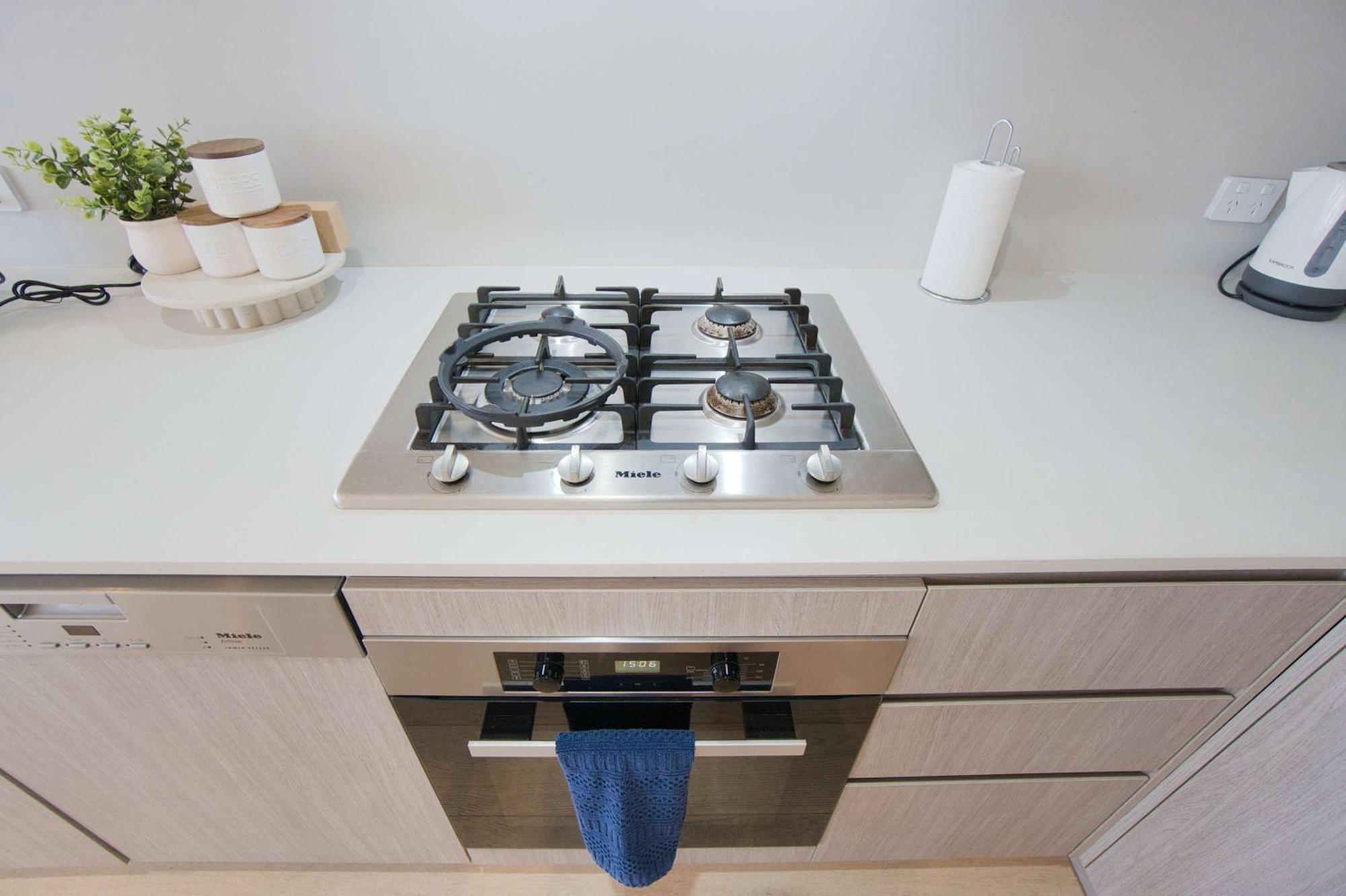 Beautiful & Comfortable 2br In Rundle Mall - Cbd Apartment *