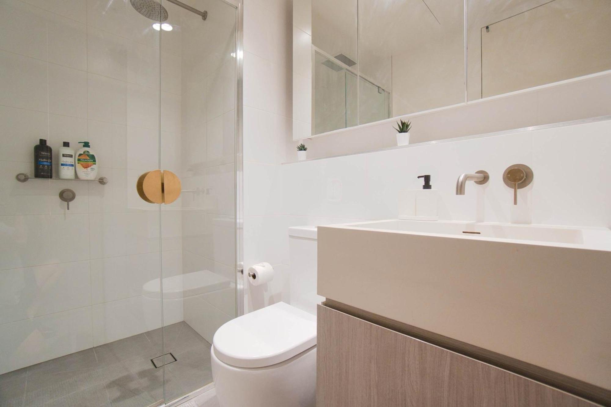 Beautiful & Comfortable 2br In Rundle Mall - Cbd Apartment *