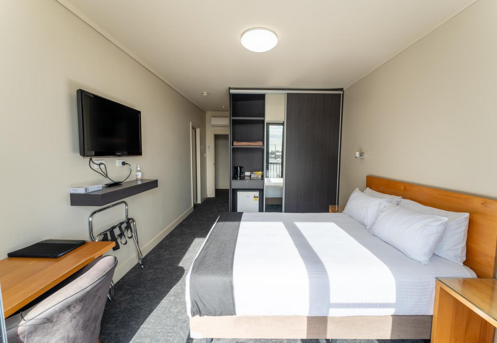 Mansfield Park Motel Finsbury