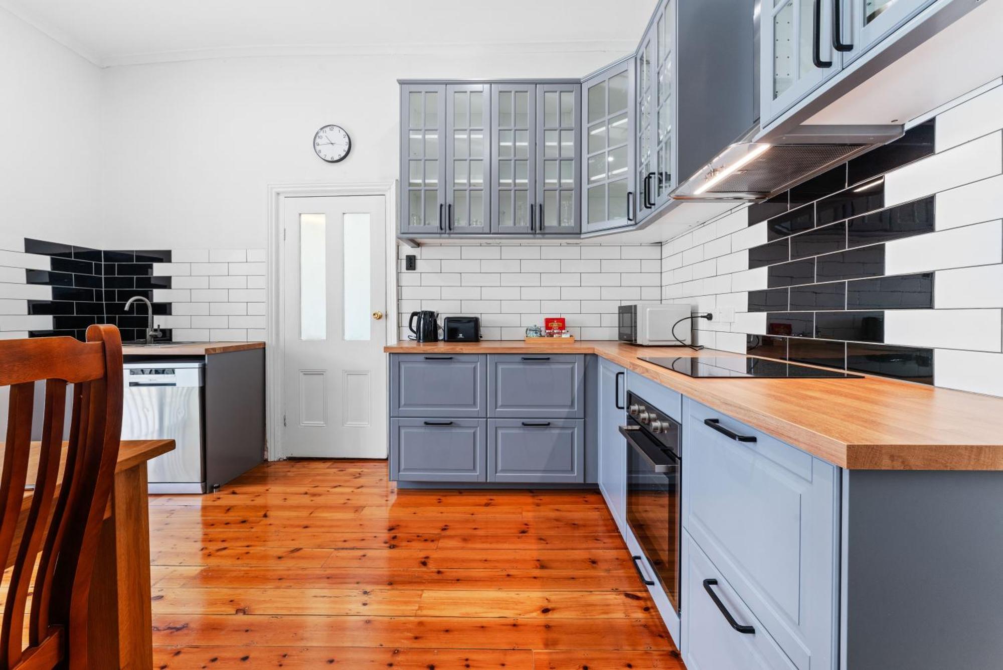 Holiday home Character 1880s Renovated - Quiet Location *