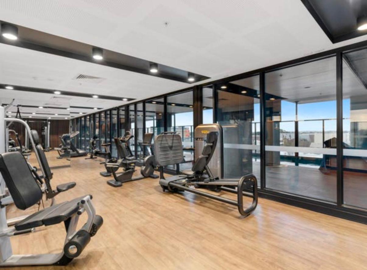 Apartment Urban Luxe Escape - Pool, Gym & Sauna - Views Adelaide