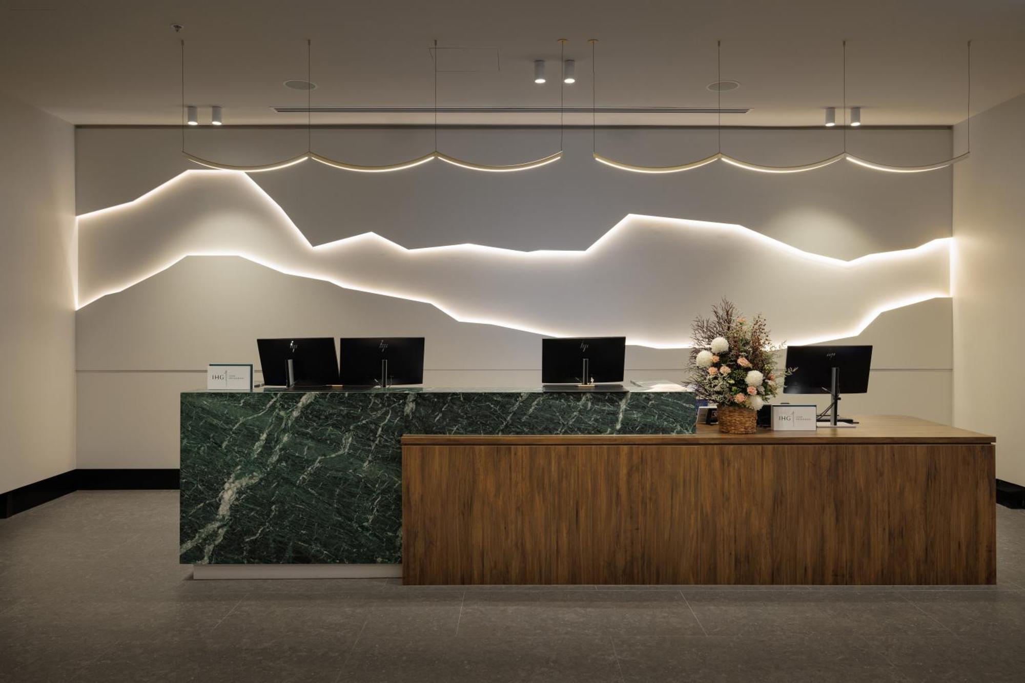 Hotel Crowne Plaza Mawson Lakes By Ihg