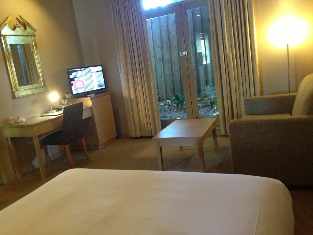 Quality Tiffins On The Park Hotel Adelaide